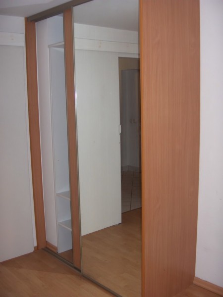 TURYSTYCZNA CHATA - studio - szafa w pok.
